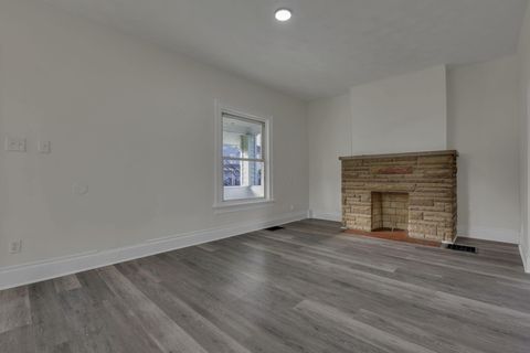 Tiny photo for 1430 Kenmore Road, Columbus, OH 43211 (MLS # 226002498)