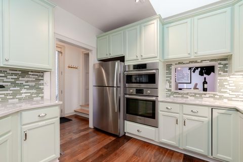 Tiny photo for 242 E Sycamore Street, Columbus, OH 43206 (MLS # 225045958)