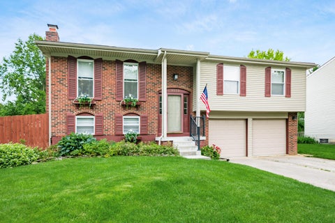 Photo of 3553 Skipstone Place, Columbus, OH 43221 (MLS # 226021793)