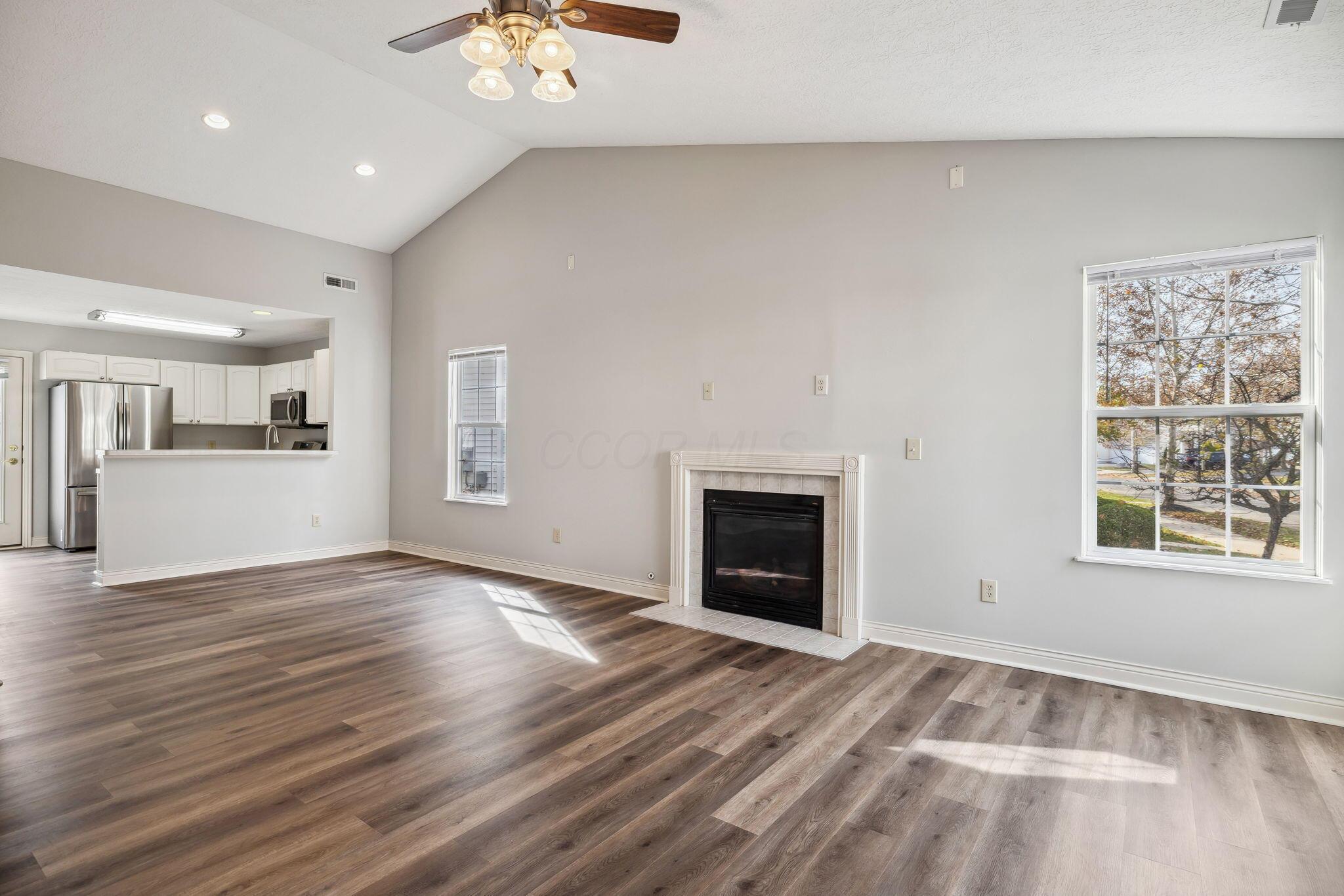 6246 Albany Crest Avenue