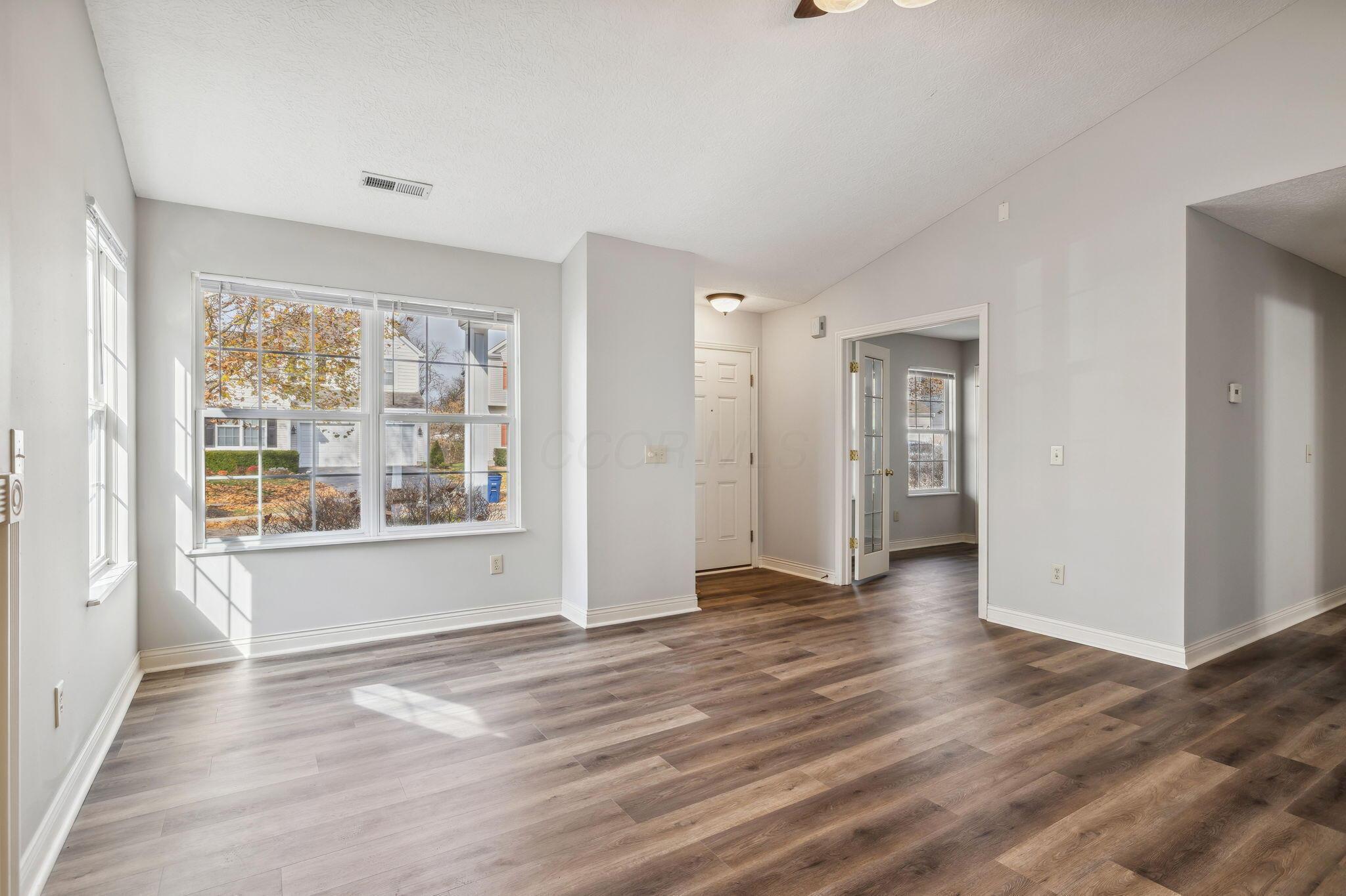 6246 Albany Crest Avenue