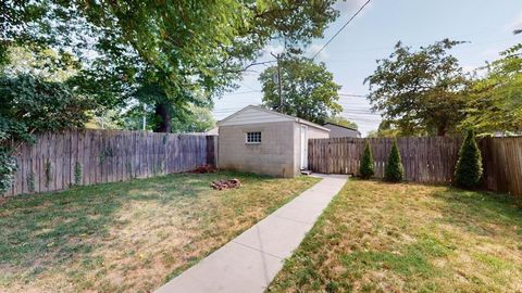 Tiny photo for 1348 Summit Street, Columbus, OH 43201 (MLS # 225044796)