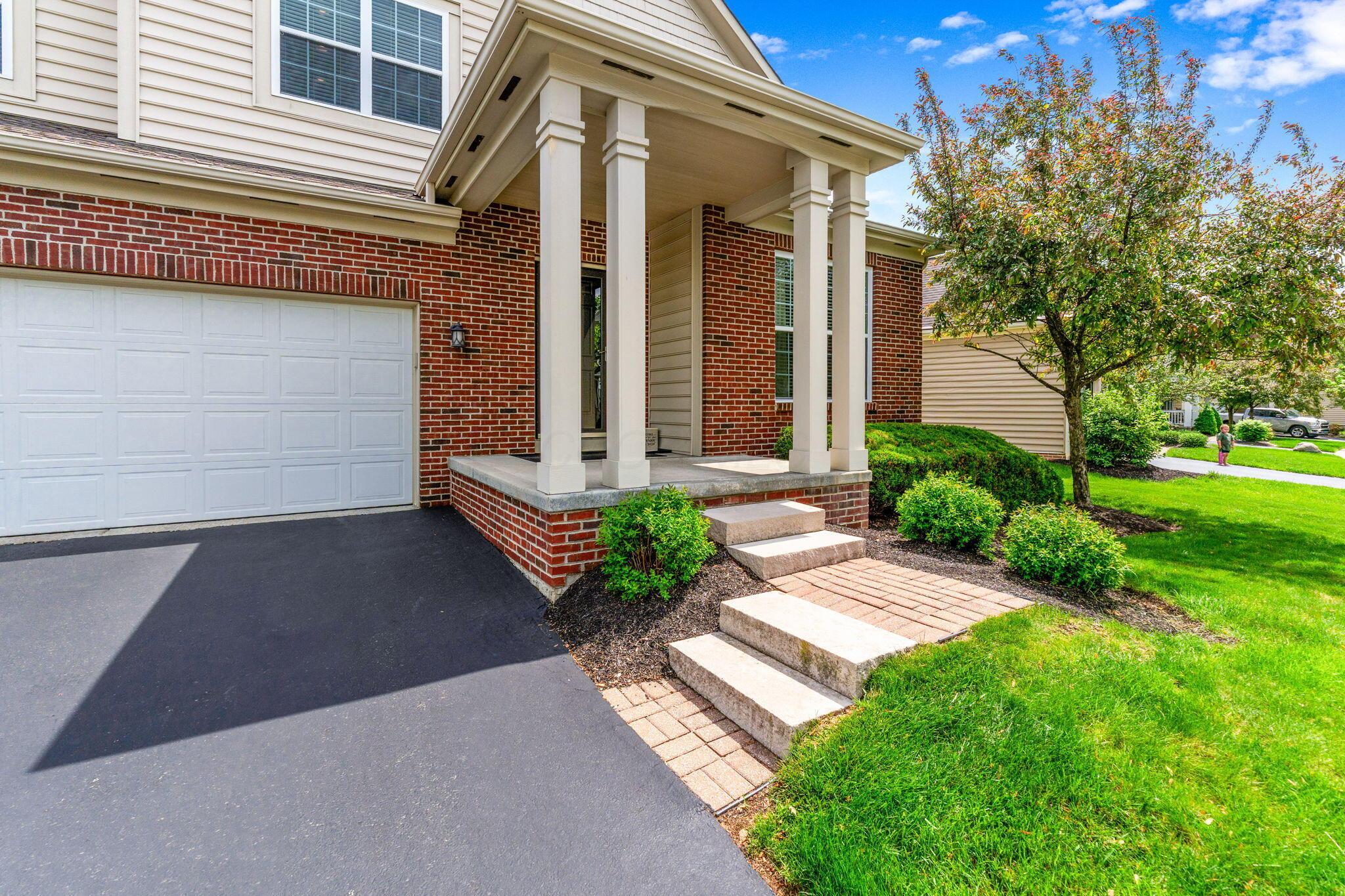 754 Mill Crossing Drive, Westerville, Ohio image 3