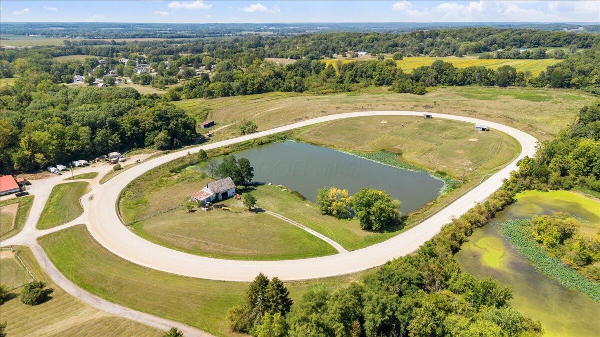 7233 National Road SE