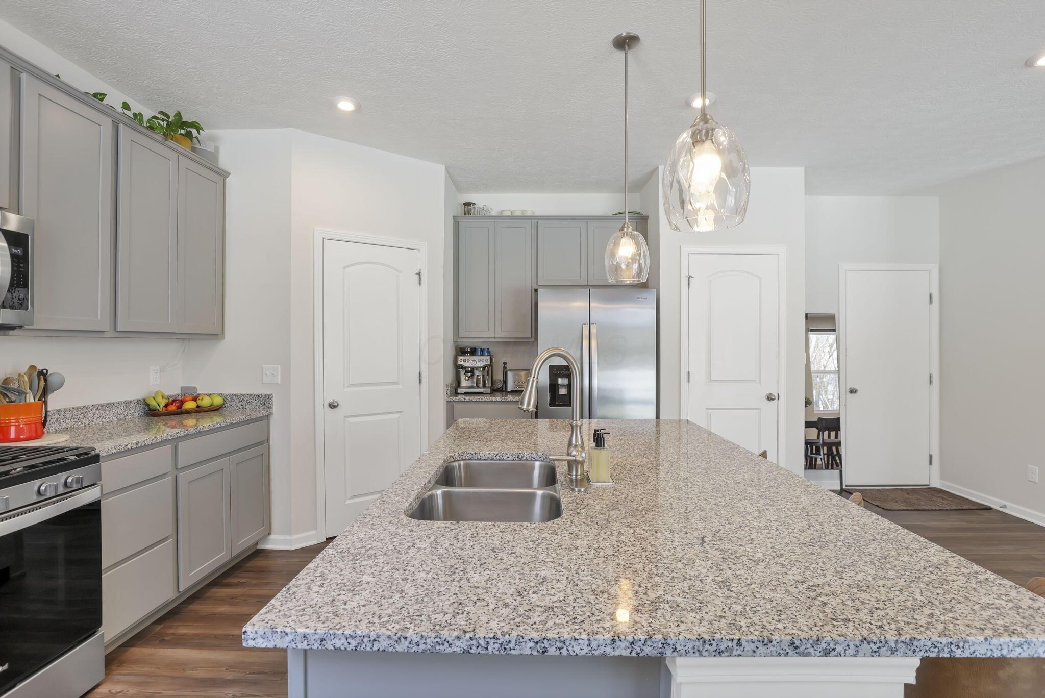 1190 Lake Forest Drive, Hebron, Ohio image 13