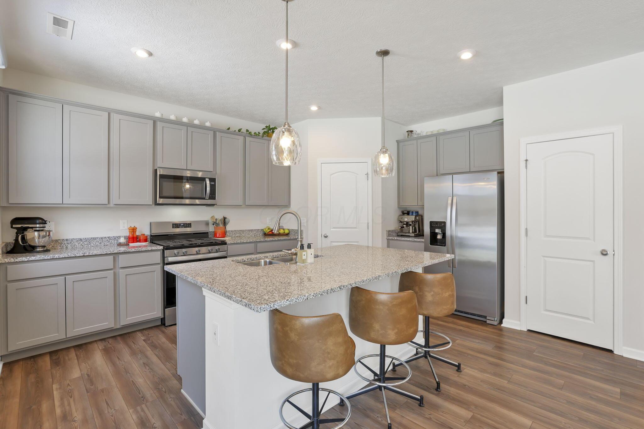 1190 Lake Forest Drive, Hebron, Ohio image 11