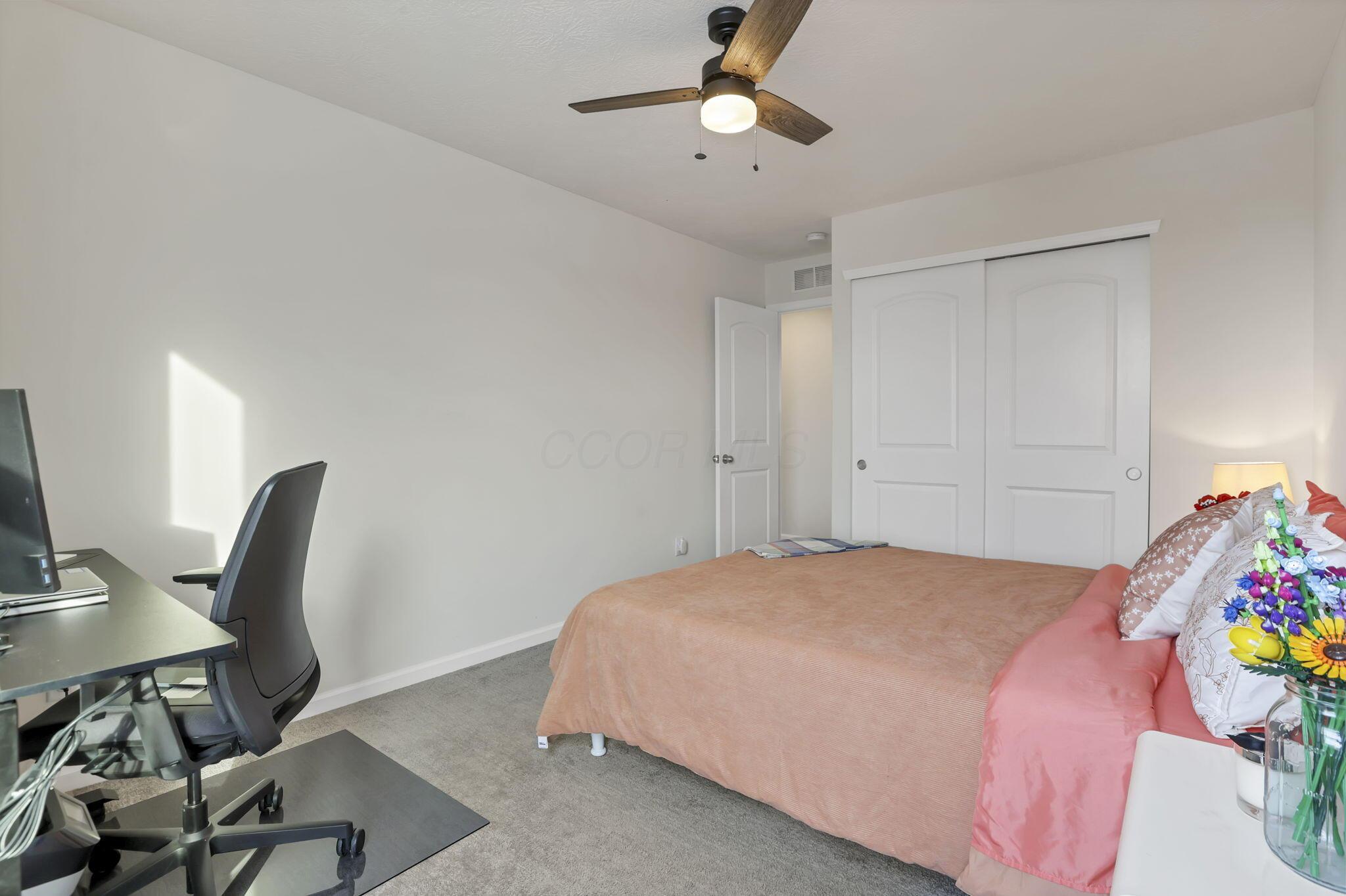 1190 Lake Forest Drive, Hebron, Ohio image 38