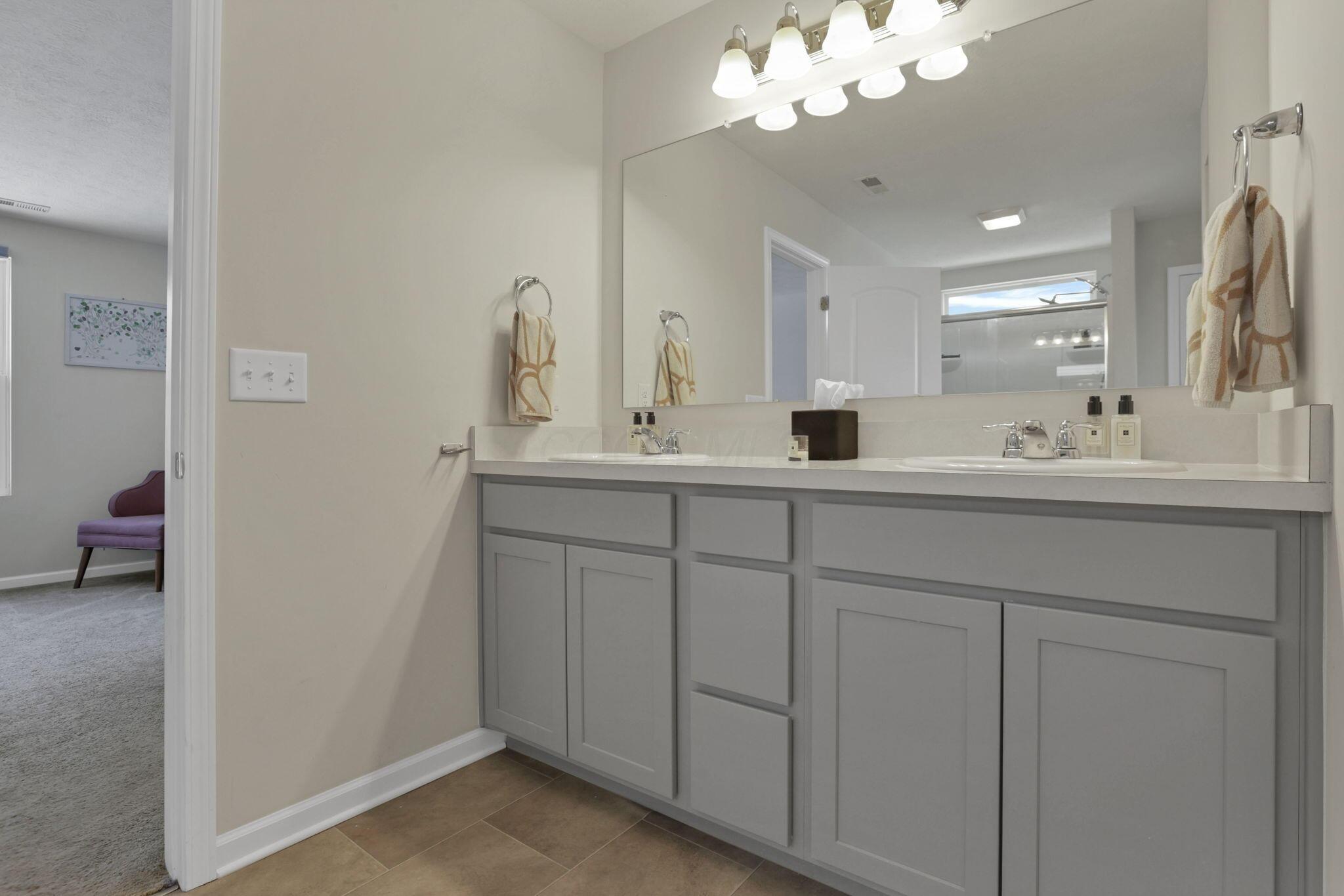 1190 Lake Forest Drive, Hebron, Ohio image 31