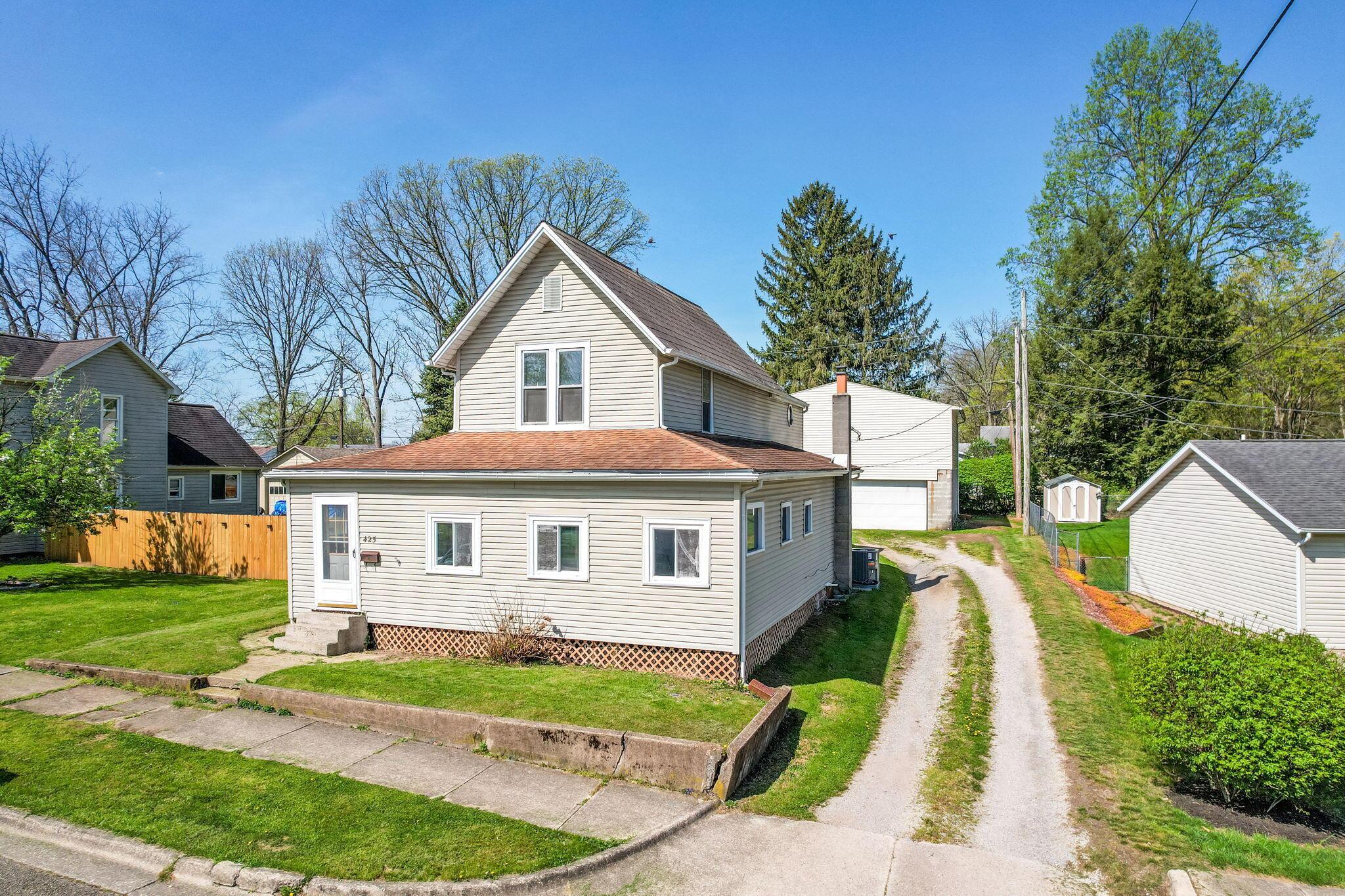 425 N 11th Street, Newark, Ohio image 1