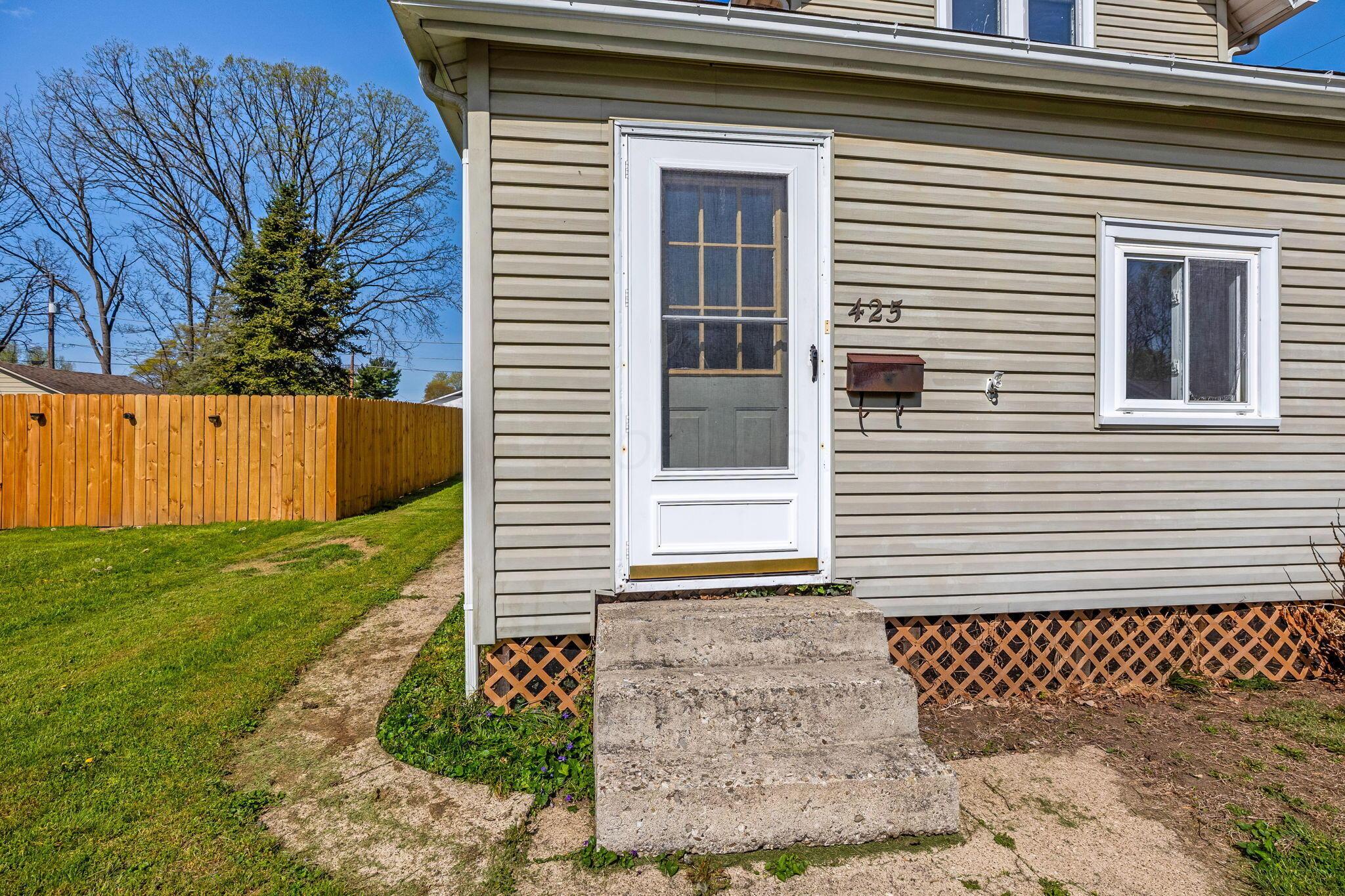 425 N 11th Street, Newark, Ohio image 10