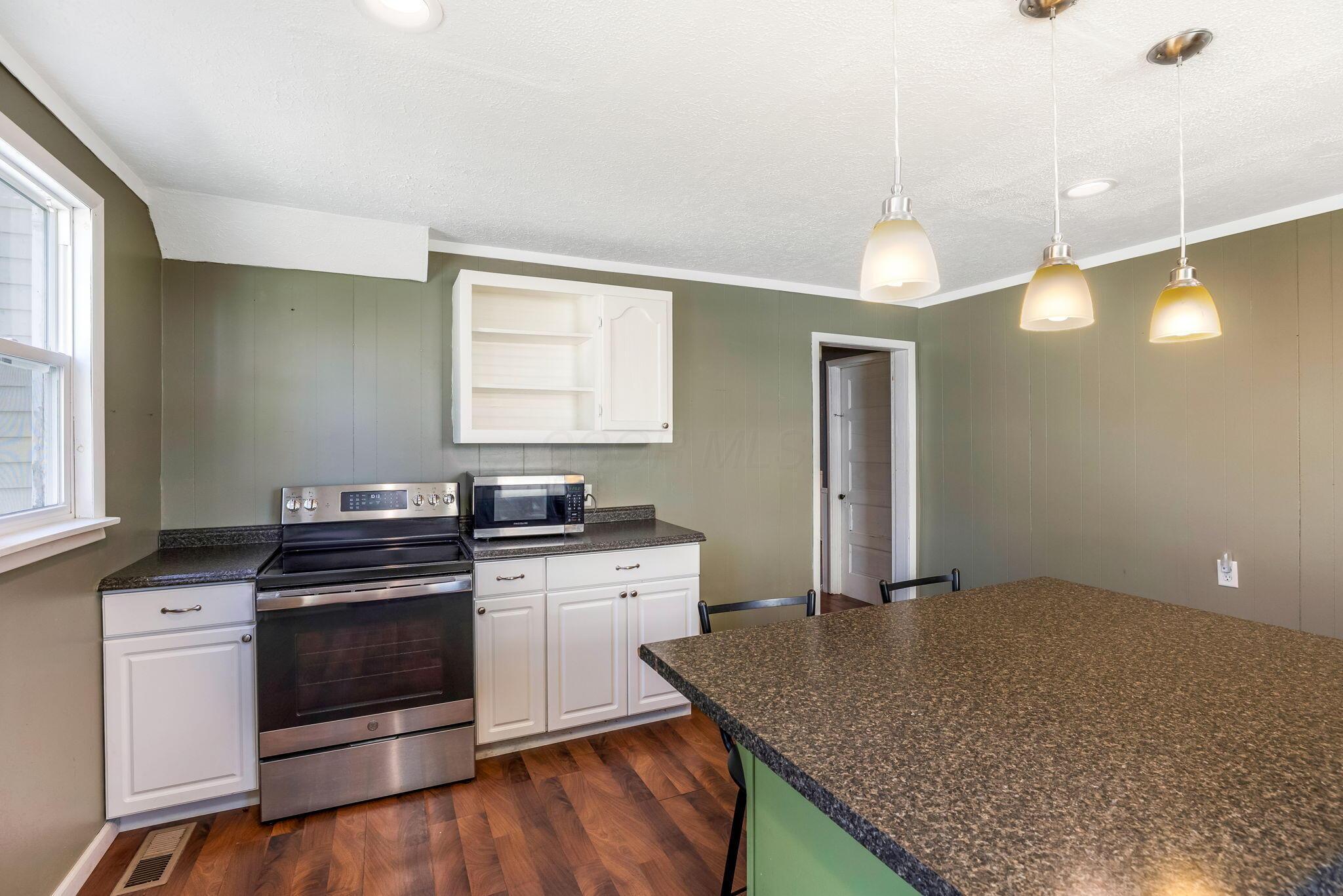 425 N 11th Street, Newark, Ohio image 12