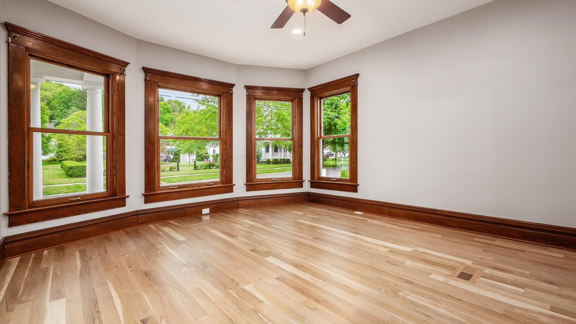 414 E College Street, Granville, Ohio image 14