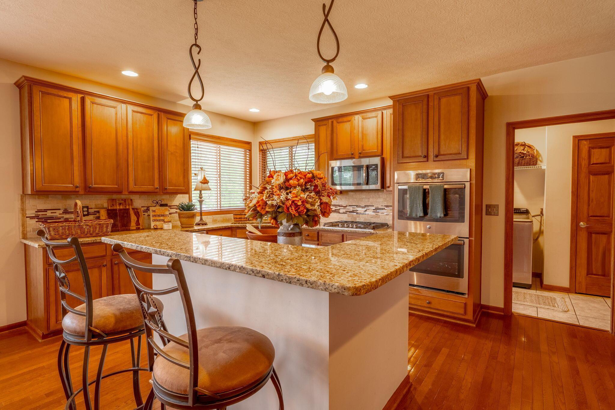 8738 Birch Brook Loop, Pickerington, Ohio image 12