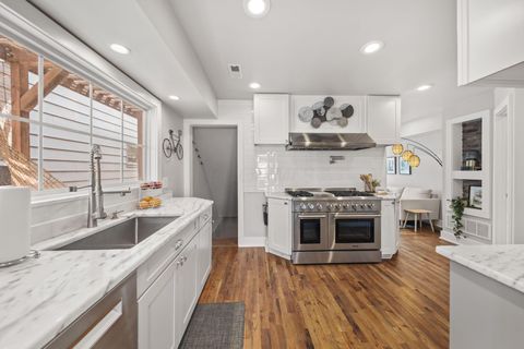 Tiny photo for 278 E Welch Avenue, Columbus, OH 43207 (MLS # 226013122)