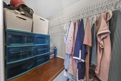 Tiny photo for 278 E Welch Avenue, Columbus, OH 43207 (MLS # 226013122)