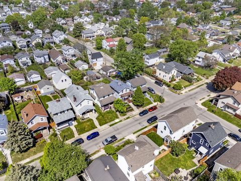 Tiny photo for 278 E Welch Avenue, Columbus, OH 43207 (MLS # 226013122)