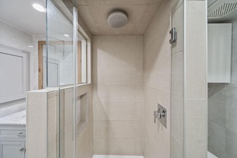 Tiny photo for 278 E Welch Avenue, Columbus, OH 43207 (MLS # 226013122)