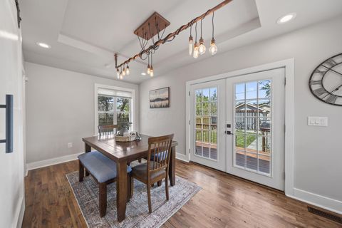 Tiny photo for 278 E Welch Avenue, Columbus, OH 43207 (MLS # 226013122)