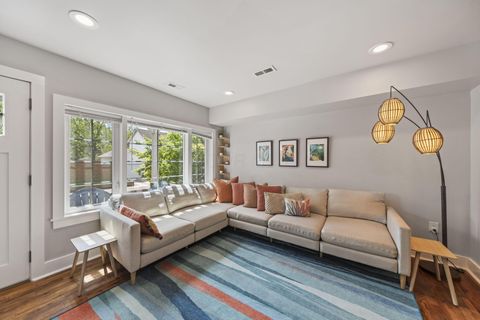 Tiny photo for 278 E Welch Avenue, Columbus, OH 43207 (MLS # 226013122)