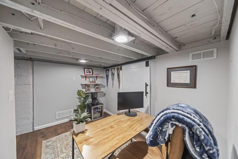 Tiny photo for 278 E Welch Avenue, Columbus, OH 43207 (MLS # 226013122)