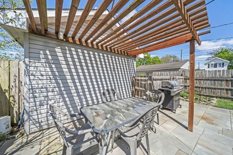 Tiny photo for 278 E Welch Avenue, Columbus, OH 43207 (MLS # 226013122)