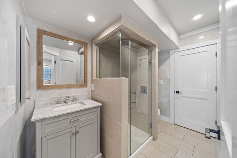 Tiny photo for 278 E Welch Avenue, Columbus, OH 43207 (MLS # 226013122)