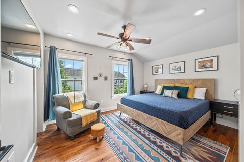 Tiny photo for 278 E Welch Avenue, Columbus, OH 43207 (MLS # 226013122)