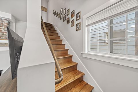 Tiny photo for 278 E Welch Avenue, Columbus, OH 43207 (MLS # 226013122)