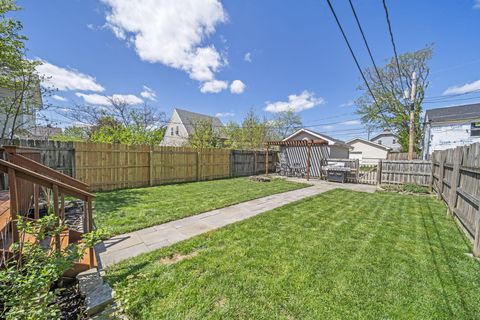 Tiny photo for 278 E Welch Avenue, Columbus, OH 43207 (MLS # 226013122)