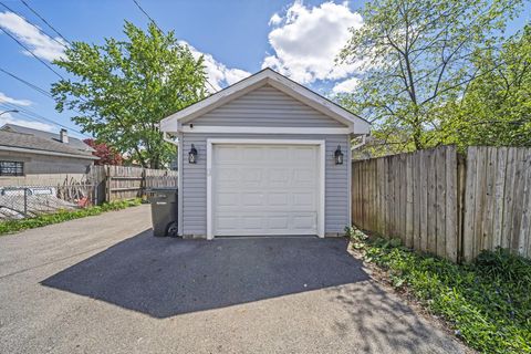 Tiny photo for 278 E Welch Avenue, Columbus, OH 43207 (MLS # 226013122)