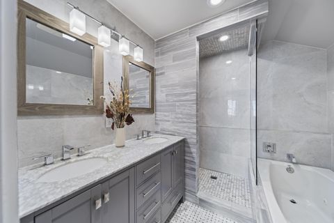 Tiny photo for 278 E Welch Avenue, Columbus, OH 43207 (MLS # 226013122)