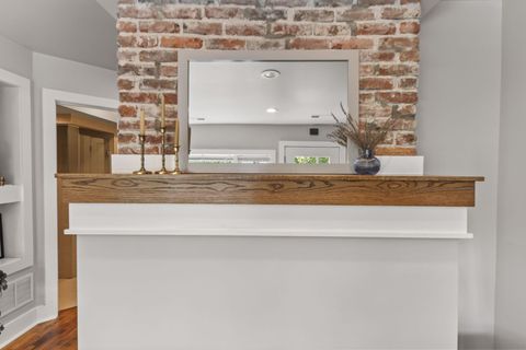 Tiny photo for 278 E Welch Avenue, Columbus, OH 43207 (MLS # 226013122)