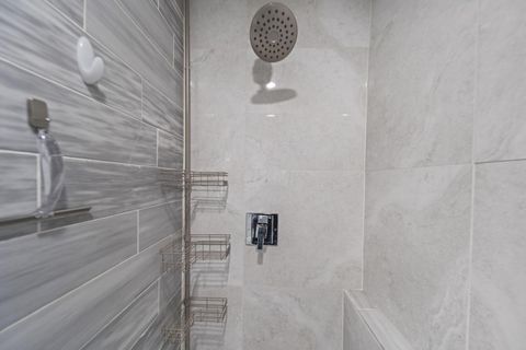 Tiny photo for 278 E Welch Avenue, Columbus, OH 43207 (MLS # 226013122)