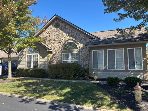 Photo of 154 Reddington Village Lane, Newark, OH 43055 (MLS # 225038438)