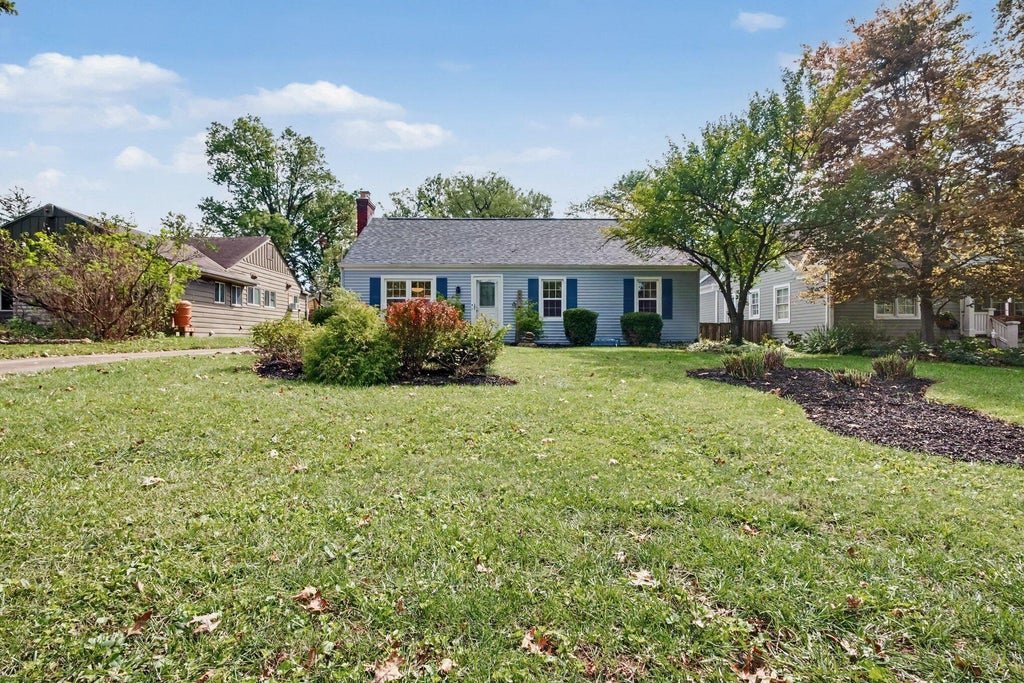 Photo of 471 Acton Road, Columbus, OH 43214 (MLS # 226036806)