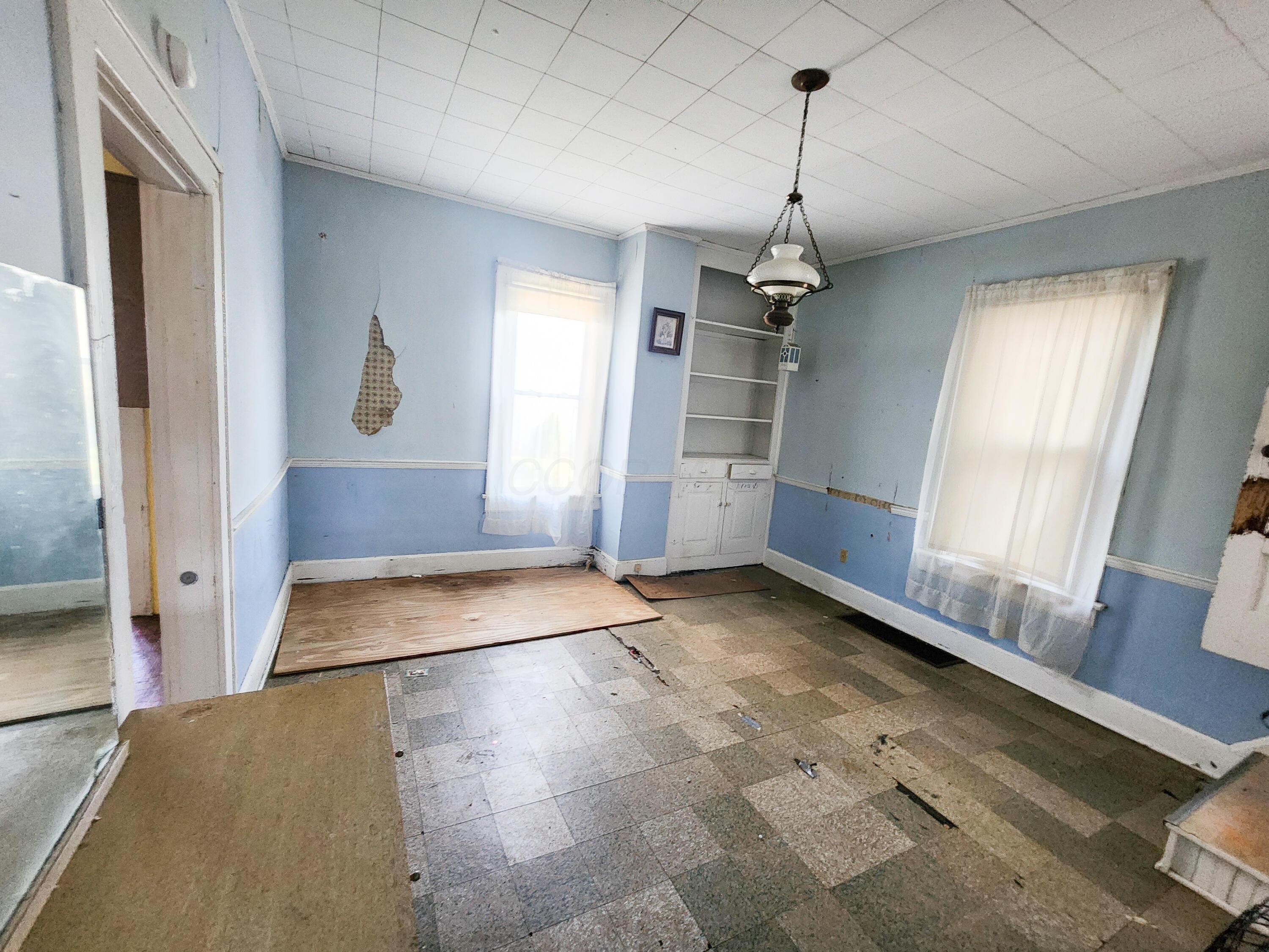 564 E Chestnut Street, Lancaster, Ohio image 9