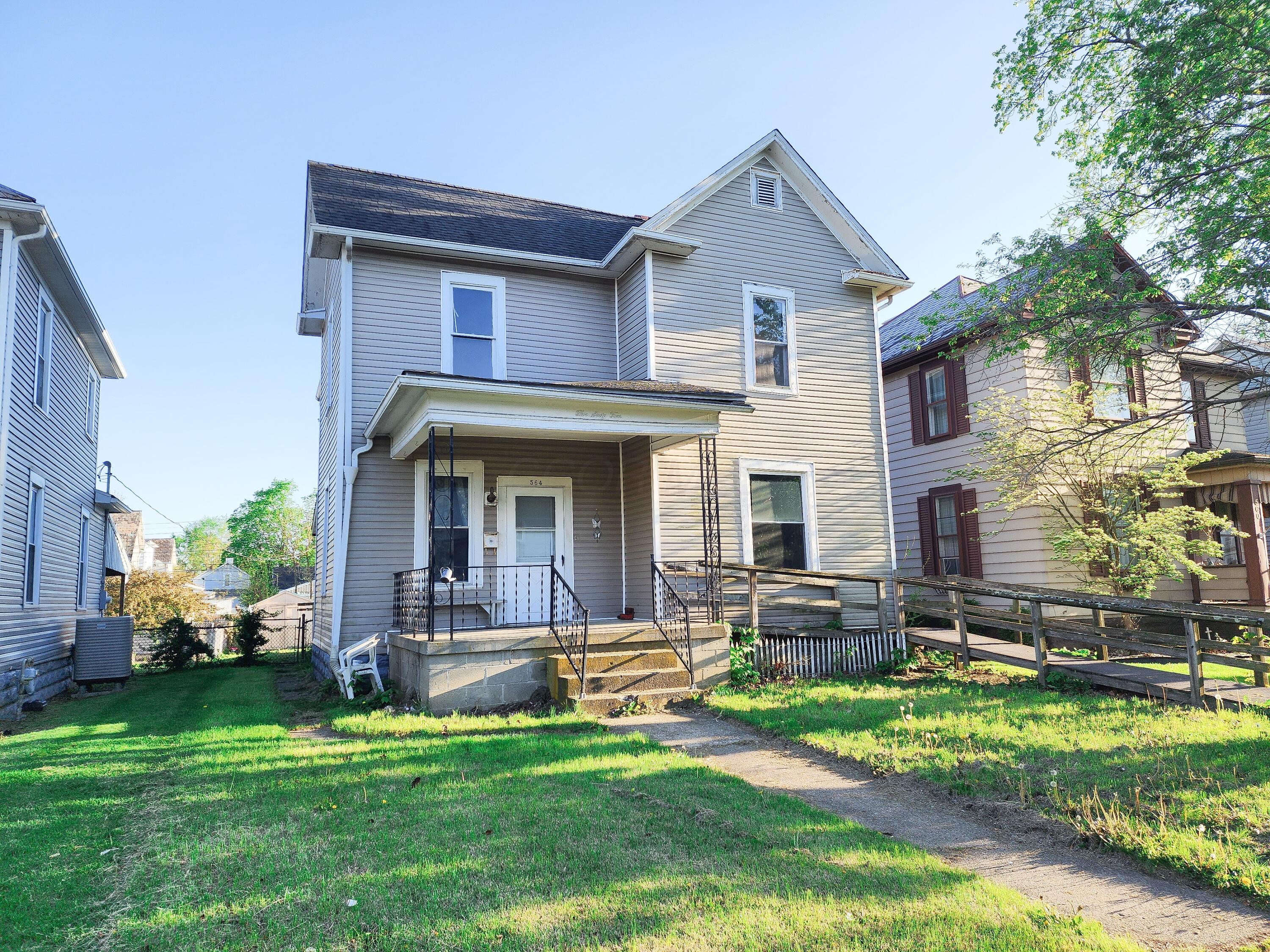 564 E Chestnut Street, Lancaster, Ohio image 2