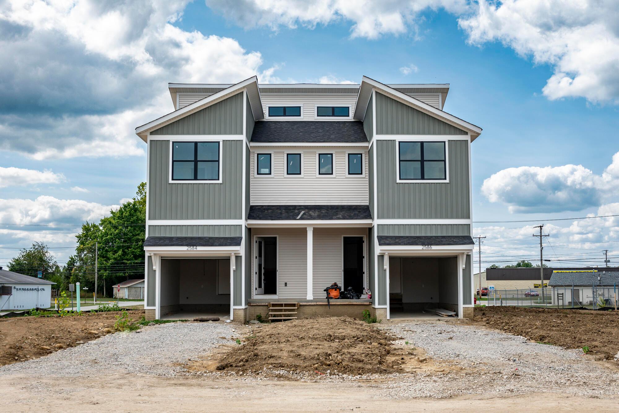 2489 Mallard Point Lane, Millersport, Ohio image 2