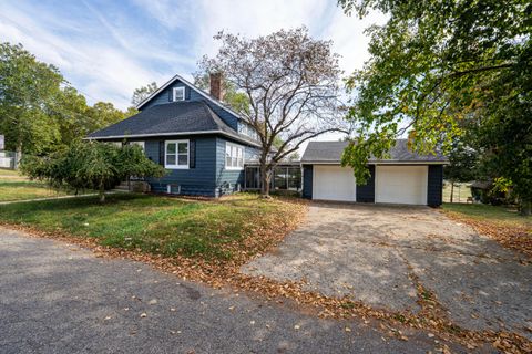 Photo of 100 Wilson Avenue, Lancaster, OH 43130 (MLS # 225037731)