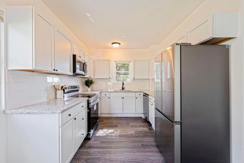 Tiny photo for 100 Wilson Avenue, Lancaster, OH 43130 (MLS # 225037731)