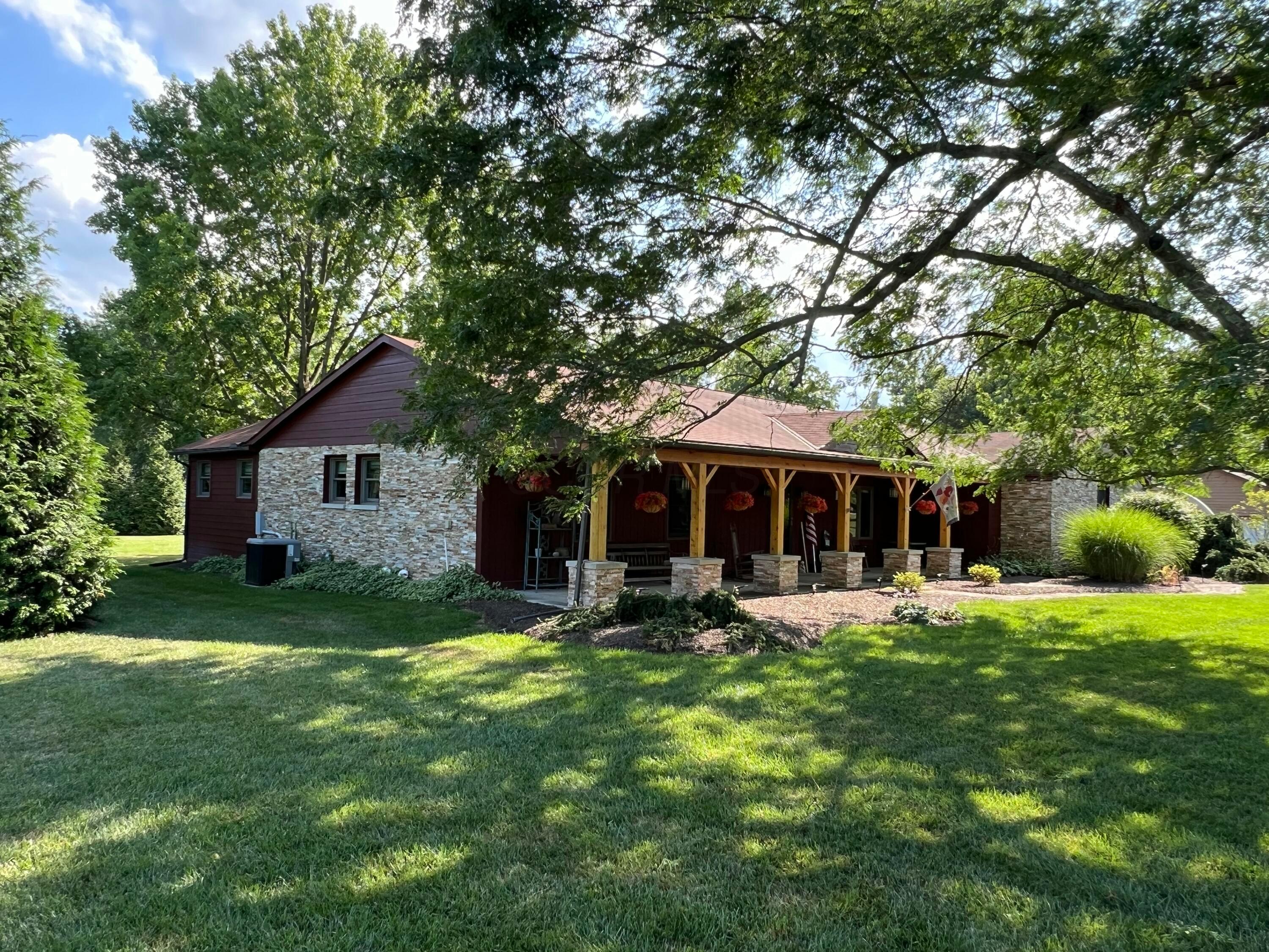 7871 Blacks Road, Pataskala, Ohio image 3