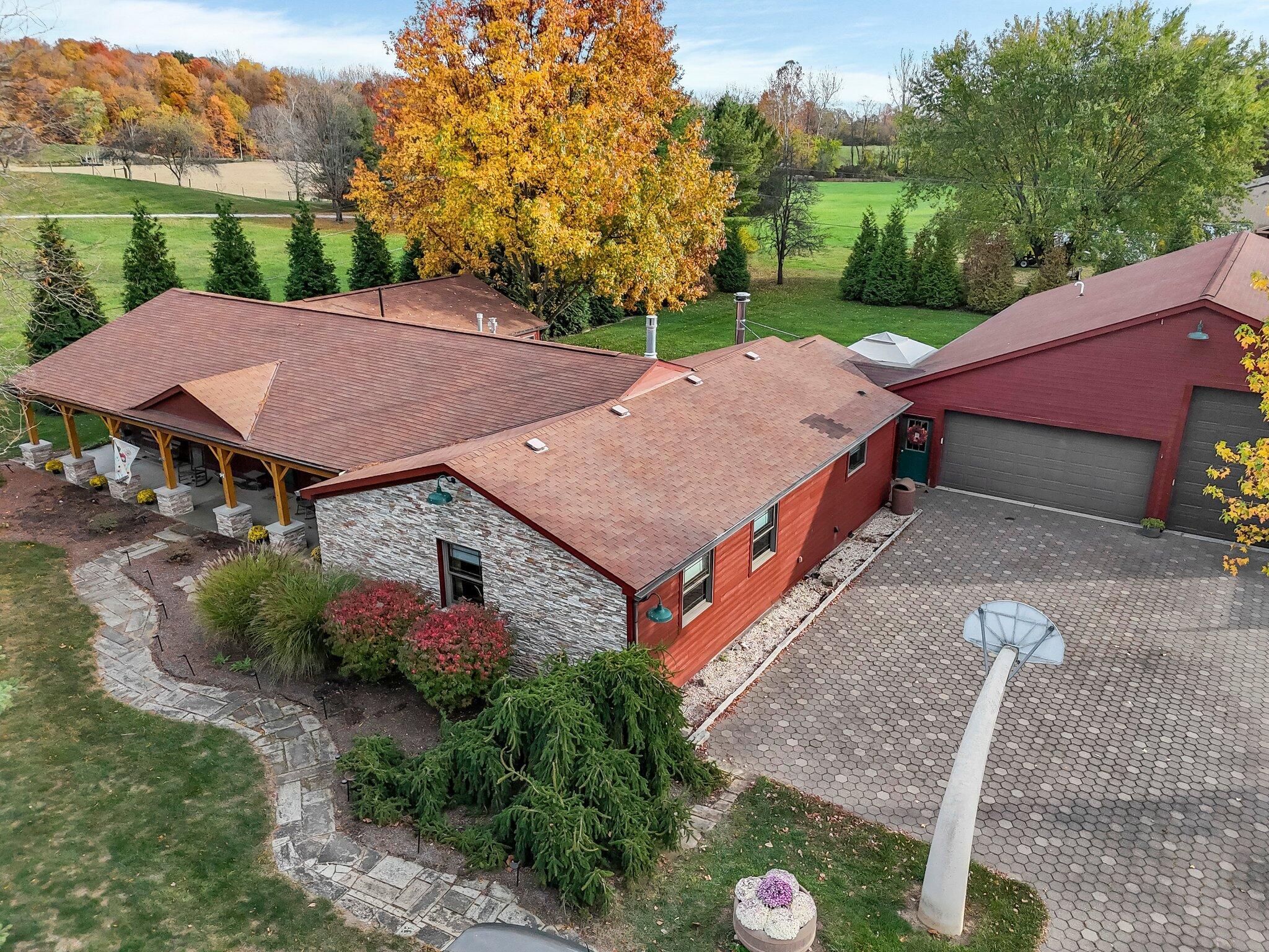 7871 Blacks Road, Pataskala, Ohio image 1