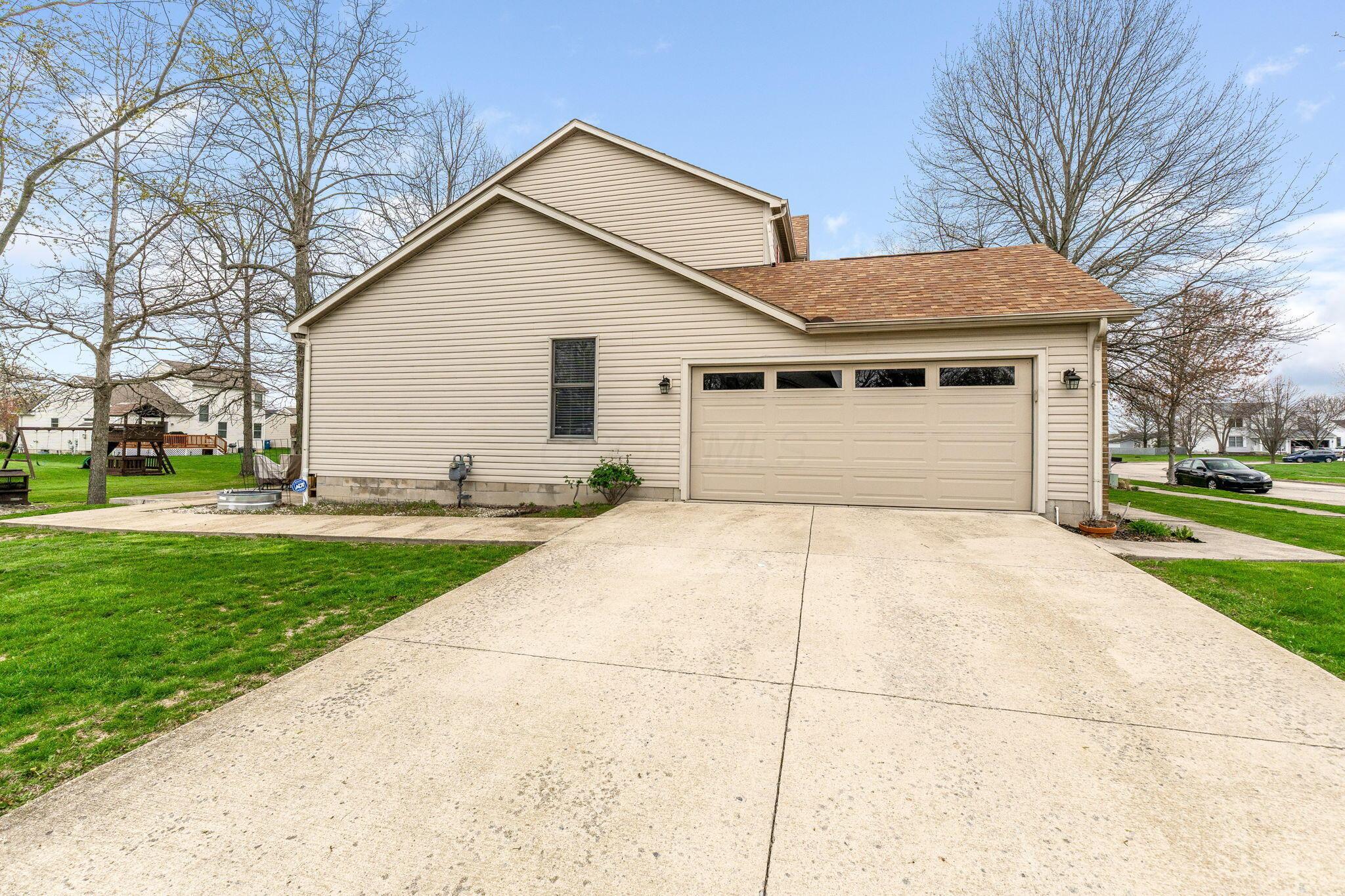 1829 Deer Crossing Drive, Marysville, Ohio image 25