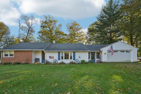 Photo of 175 Maple Lane, Ontario, OH 44906 (MLS # 226002959)