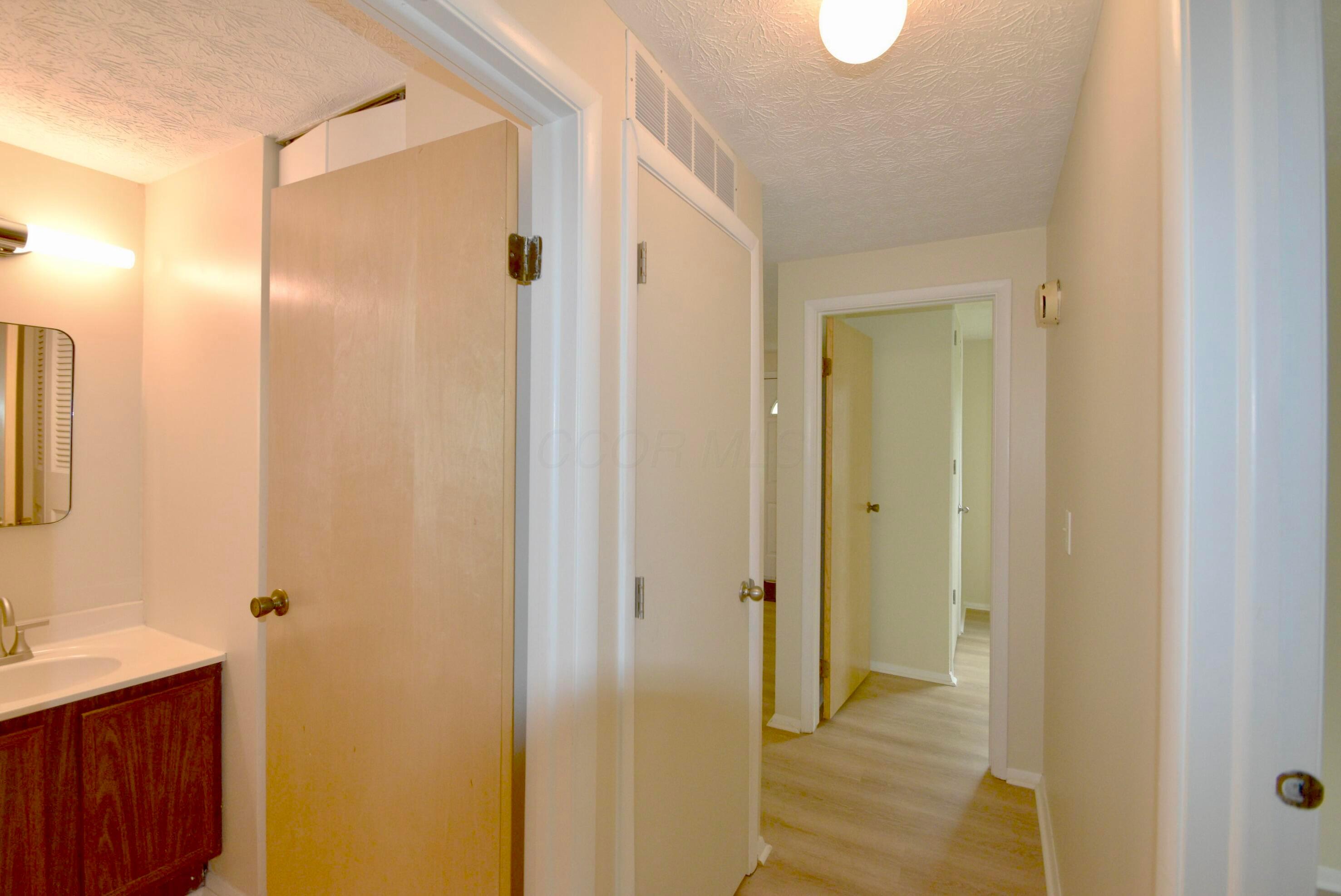 293 Idlebrook Place, Galloway, Ohio image 18