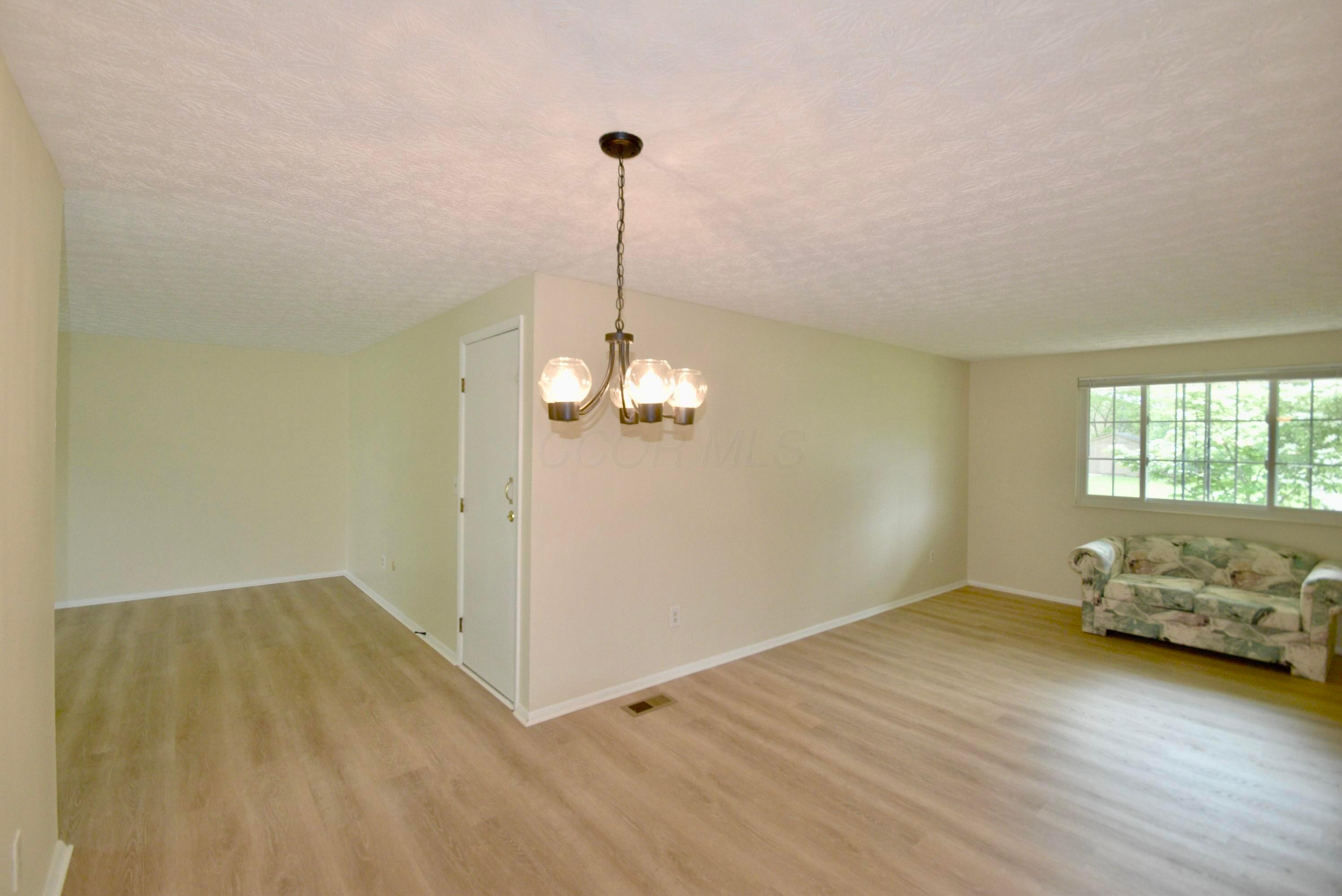 293 Idlebrook Place, Galloway, Ohio image 4