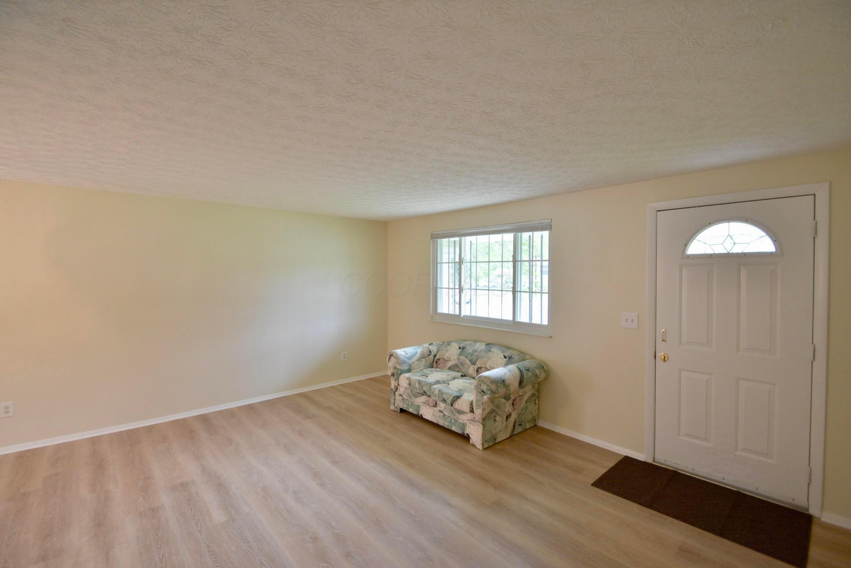 293 Idlebrook Place, Galloway, Ohio image 3
