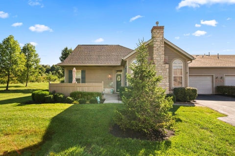 Condo For Sale - 122 Stonegate Drive<br/> Pataskala, OH 43062
