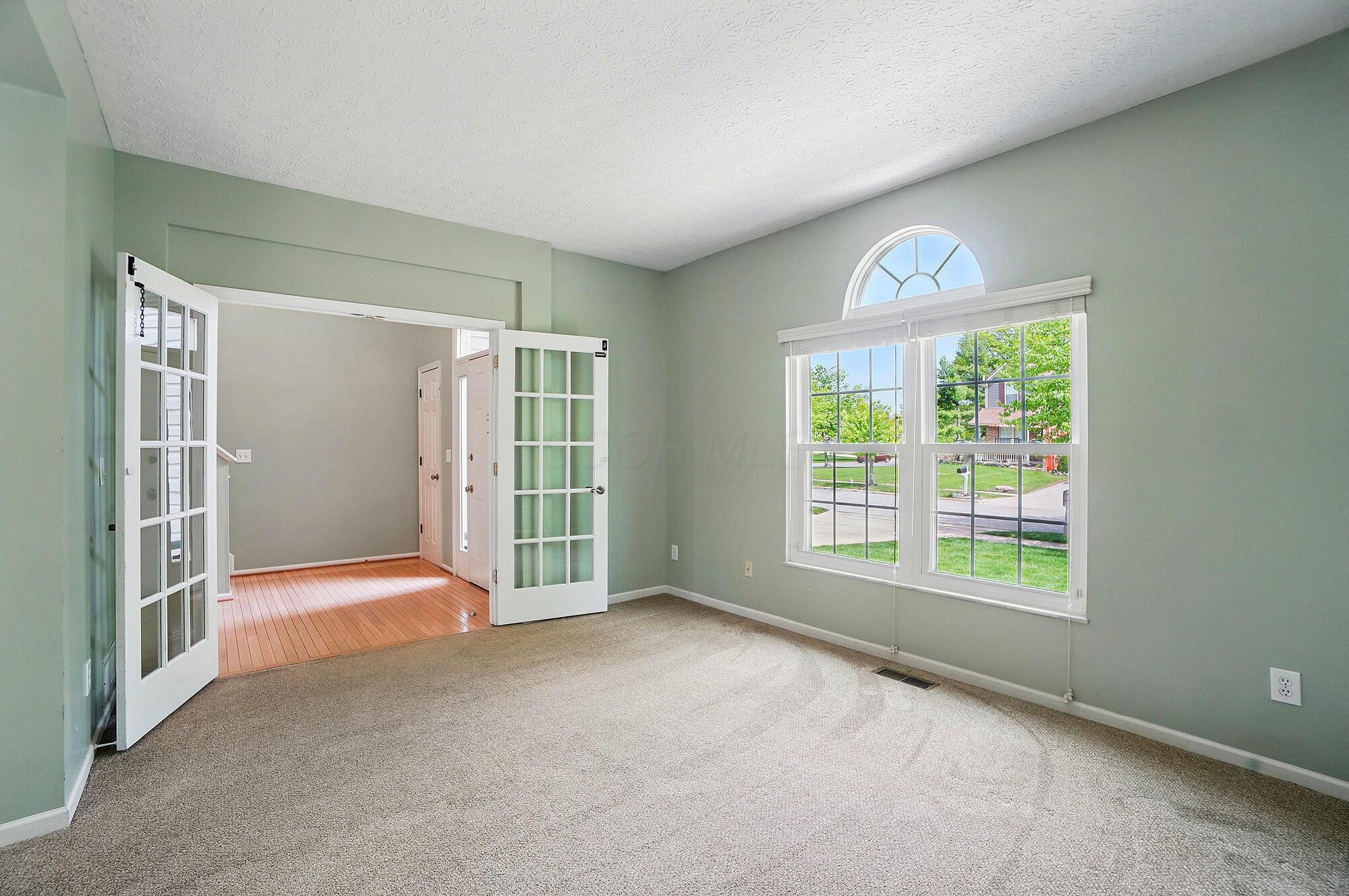 8839 Amaranth Court, Reynoldsburg, Ohio image 3