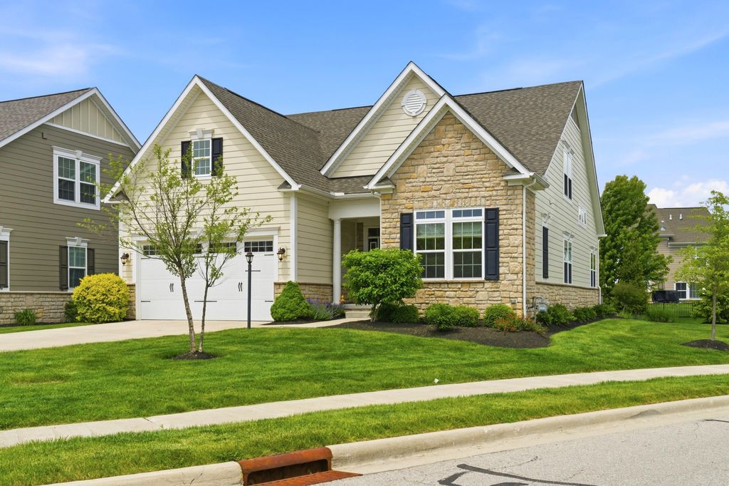 Photo of 7070 Cormac Way 57 #57, Dublin, OH 43016 (MLS # 226016962)